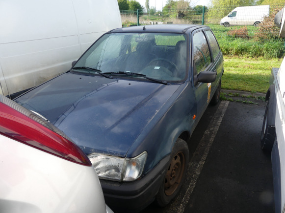 Voiture Ford FIESTA - Voiture: photos 1 Voiture Ford FIESTA - Voiture: photos 1