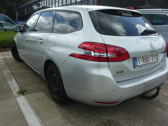 Voiture Peugeot 308 (2016-235.833 km-VIN:VF3LCBHXGS235579) - Voiture: photos 3 Voiture Peugeot 308 (2016-235.833 km-VIN:VF3LCBHXGS235579) - Voiture: photos 3
