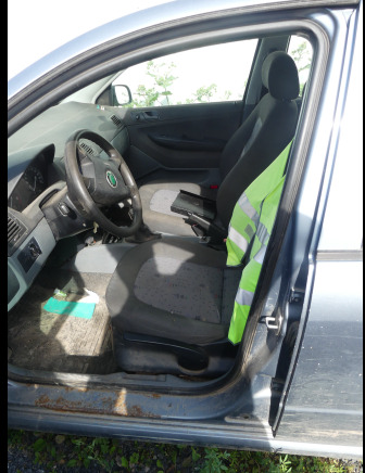 Voiture Skoda Fabia (2004-189.523 km) - Voiture: photos 5 Voiture Skoda Fabia (2004-189.523 km) - Voiture: photos 5