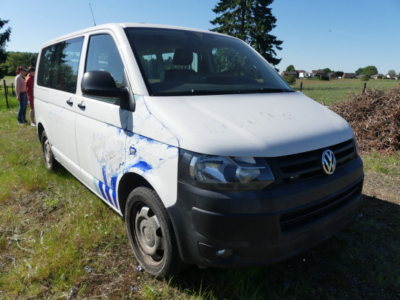 Voiture Volkswagen Kombi (2014-266.962 km) - Voiture: photos 2 Voiture Volkswagen Kombi (2014-266.962 km) - Voiture: photos 2