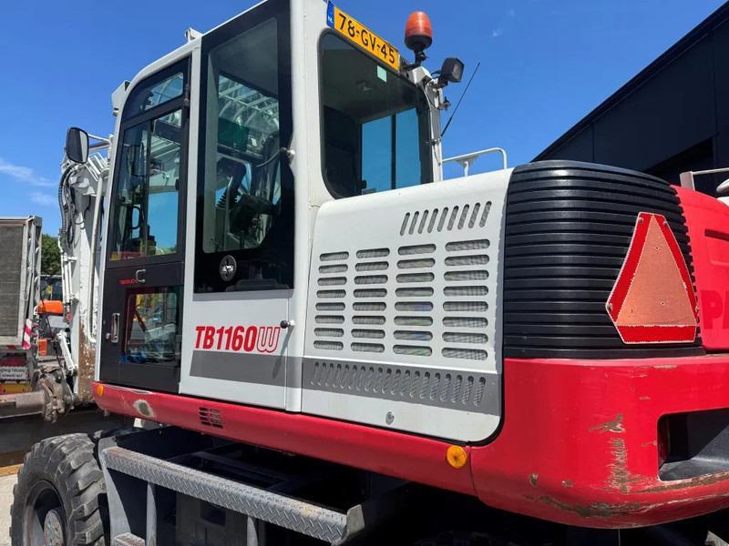 Pelle sur pneus Takeuchi TB1160W: photos 6