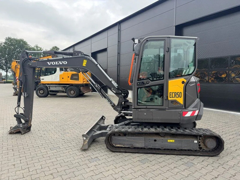 Volvo ECR50F 2022 3300 uur !! - Pelle sur chenille: photos 1 Volvo ECR50F 2022 3300 uur !! - Pelle sur chenille: photos 1