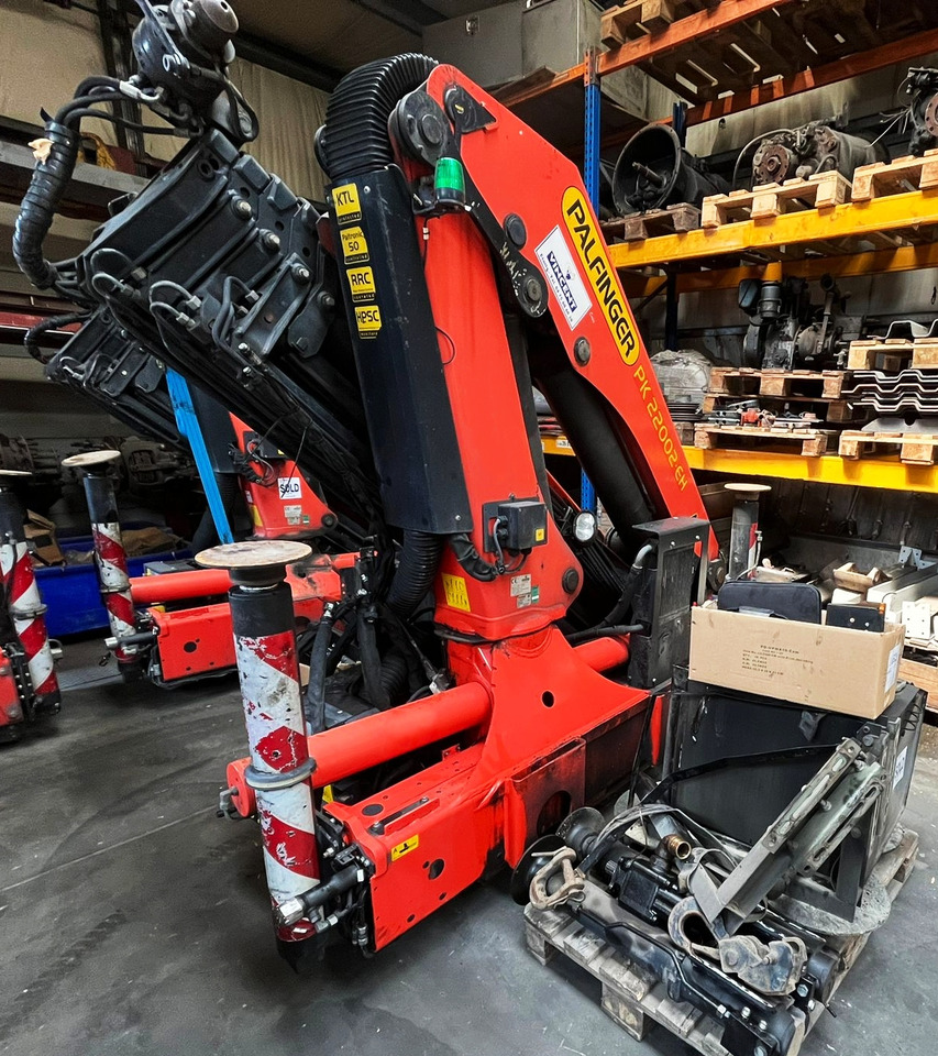 PALFINGER PK 22002-EH D year 2013, remote control, extra functions - Grue auxiliaire: photos 4 PALFINGER PK 22002-EH D year 2013, remote control, extra functions - Grue auxiliaire: photos 4