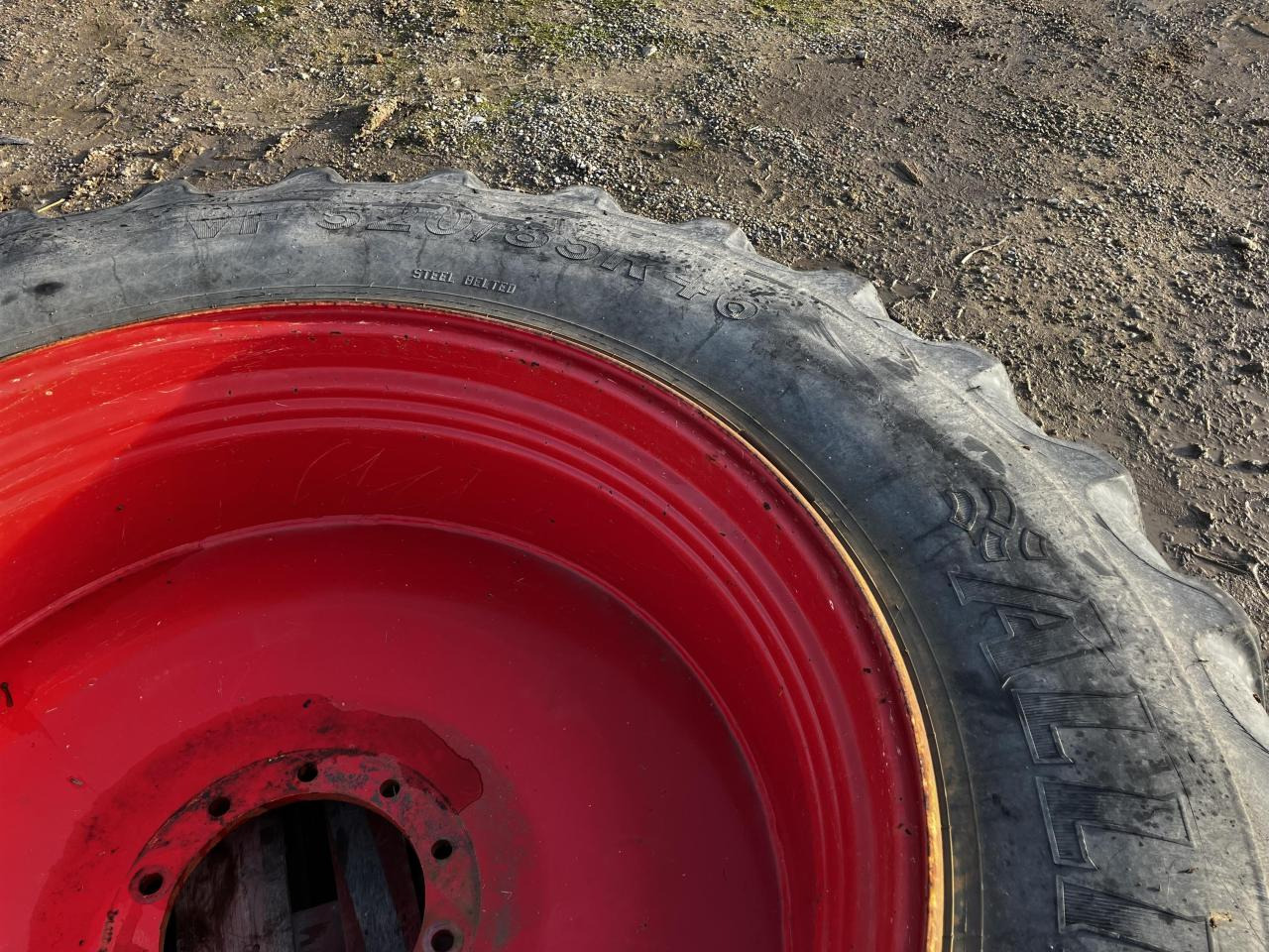 Alliance 520/85R46 VF - Pneu pour Machine agricole: photos 4 Alliance 520/85R46 VF - Pneu pour Machine agricole: photos 4