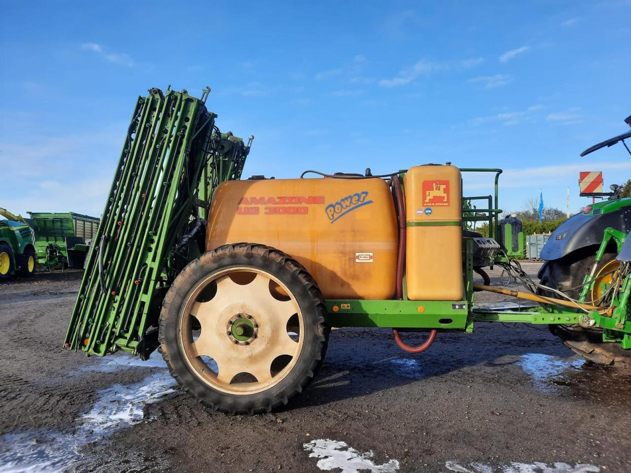 Amazone UG 3000 - Pulvérisateur traîné: photos 1 Amazone UG 3000 - Pulvérisateur traîné: photos 1