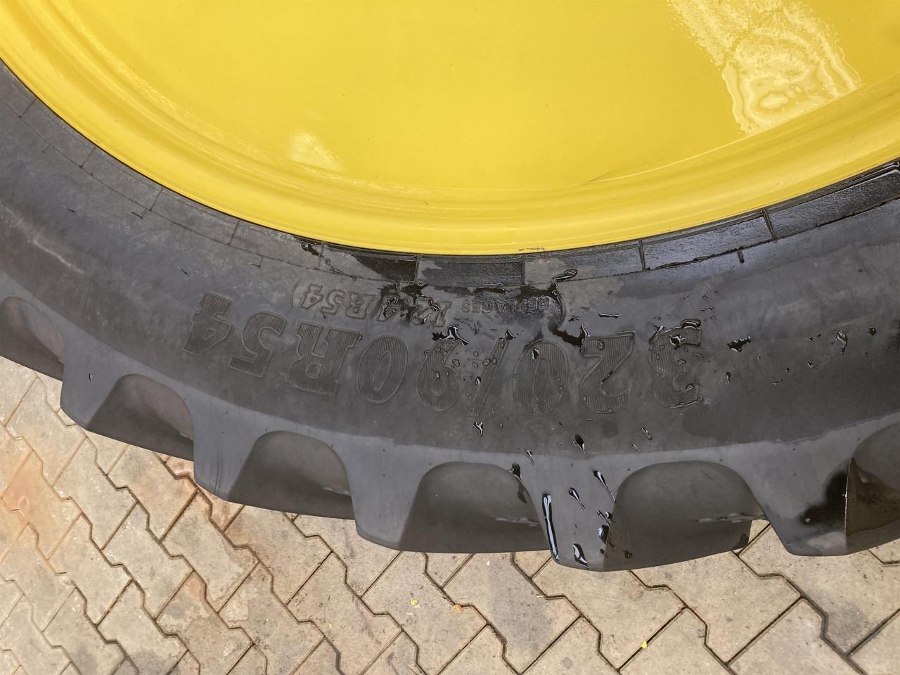 BKT 320/90R54 - Pneu pour Machine agricole: photos 4 BKT 320/90R54 - Pneu pour Machine agricole: photos 4