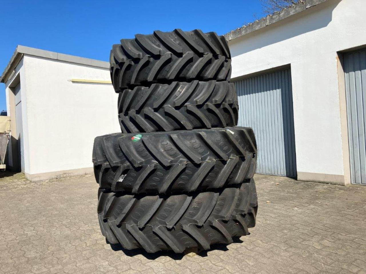 BKT 480/65R28 - Pneu pour Machine agricole: photos 1 BKT 480/65R28 - Pneu pour Machine agricole: photos 1
