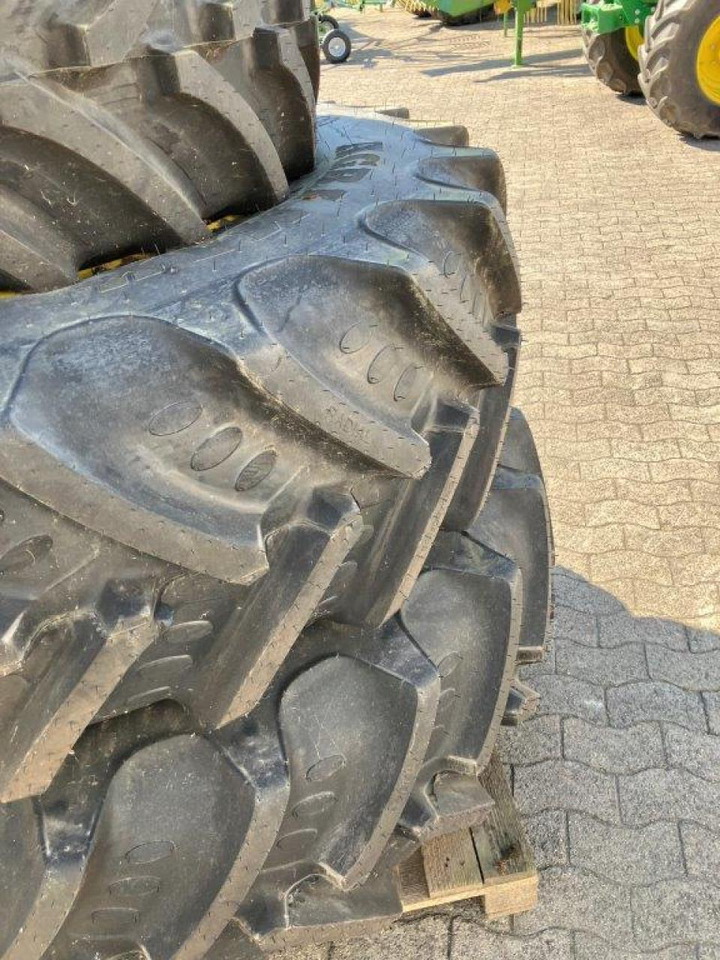 BKT 480/65R28 - Pneu pour Machine agricole: photos 3 BKT 480/65R28 - Pneu pour Machine agricole: photos 3