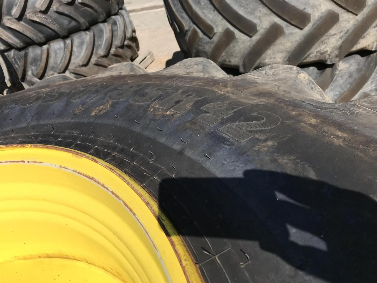 BKT 650/85R42 - Pneu pour Machine agricole: photos 4 BKT 650/85R42 - Pneu pour Machine agricole: photos 4
