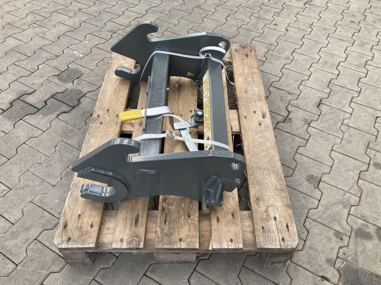 Bressel Weidemann auf Manitou - Chargeur frontal pour tracteur: photos 2 Bressel Weidemann auf Manitou - Chargeur frontal pour tracteur: photos 2
