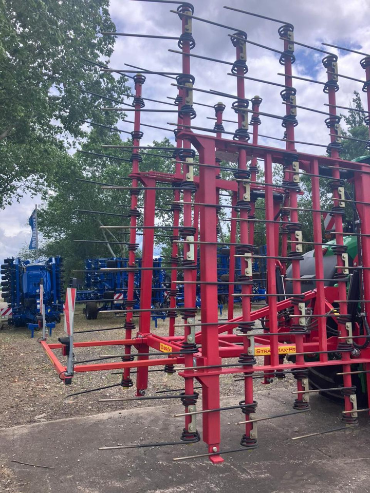 Brix Straw Max Pro 720 - Outils du sol: photos 2 Brix Straw Max Pro 720 - Outils du sol: photos 2