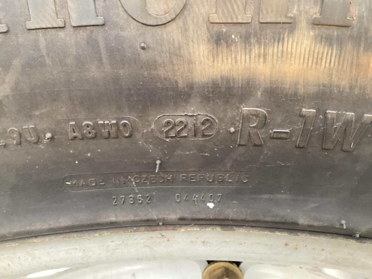 Continental 340/85R38 - Pneu pour Machine agricole: photos 3 Continental 340/85R38 - Pneu pour Machine agricole: photos 3