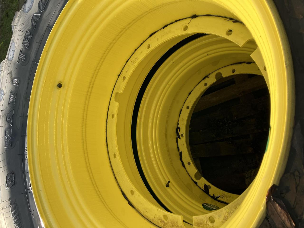 Firestone 650/85R38 - Pneu pour Machine agricole: photos 5 Firestone 650/85R38 - Pneu pour Machine agricole: photos 5