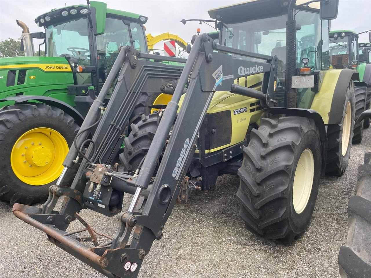 Hürlimann XT 909 - Tracteur agricole: photos 4 Hürlimann XT 909 - Tracteur agricole: photos 4