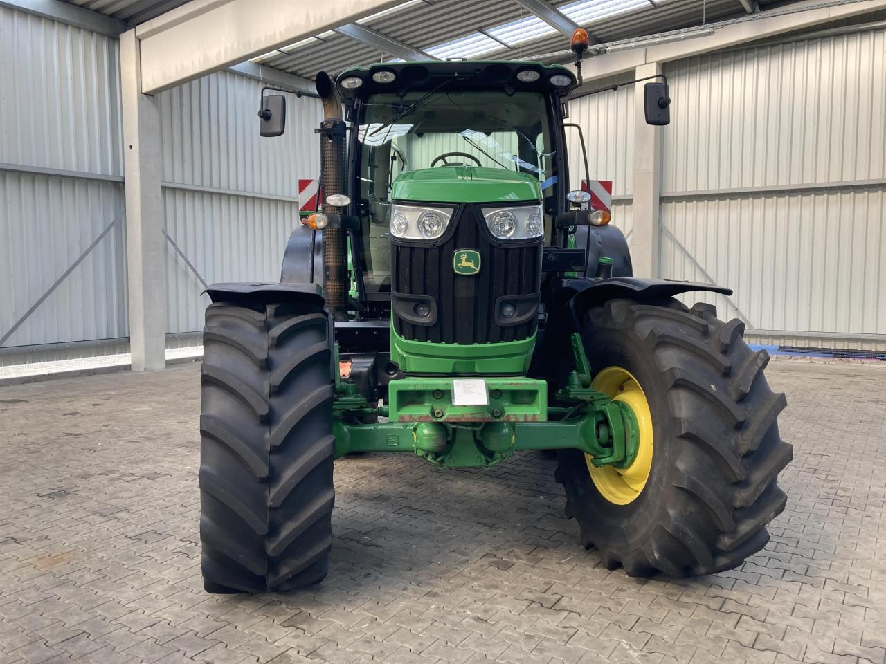 John Deere 6170R - Tracteur agricole: photos 4 John Deere 6170R - Tracteur agricole: photos 4