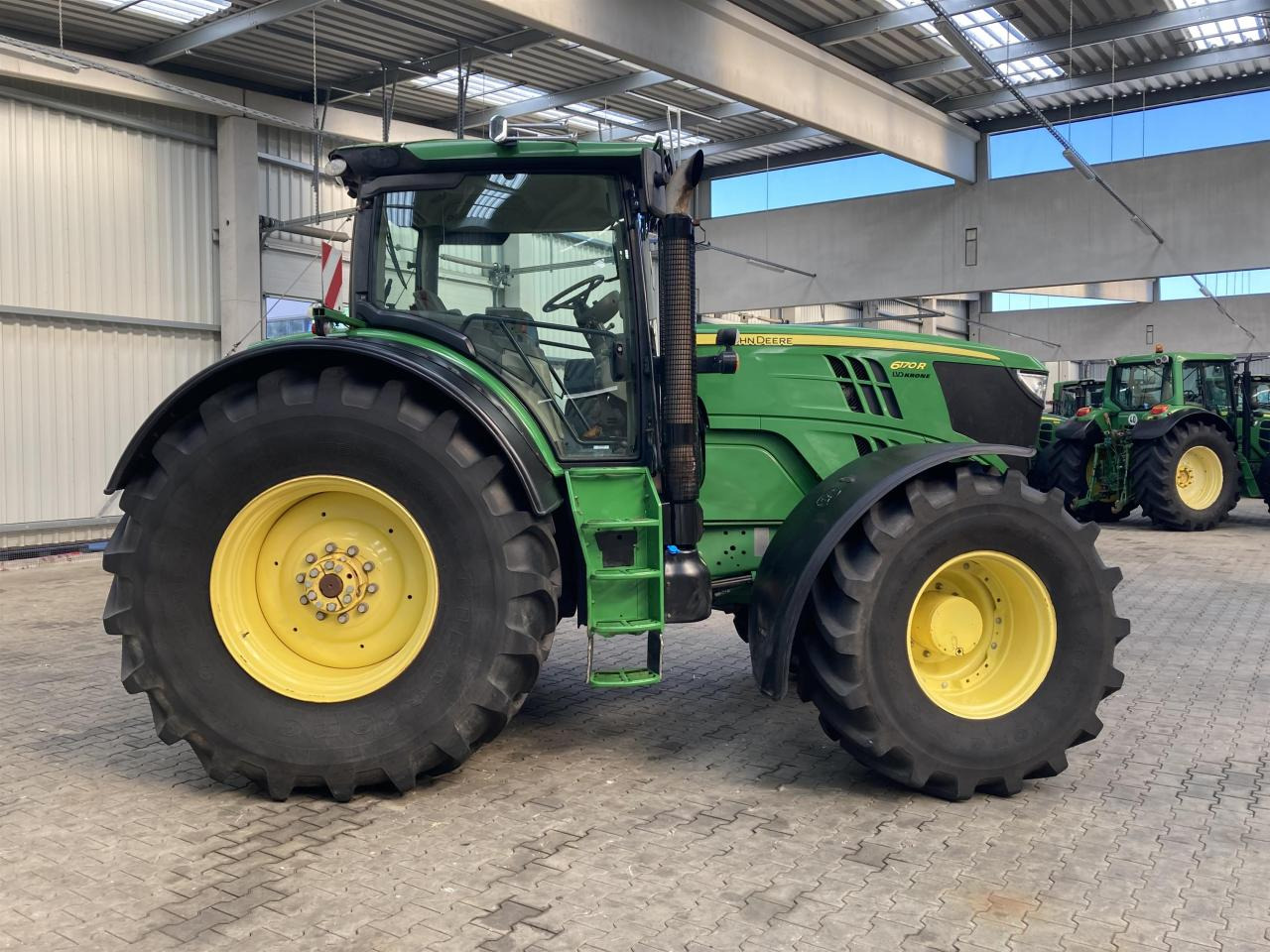 John Deere 6170R - Tracteur agricole: photos 5 John Deere 6170R - Tracteur agricole: photos 5
