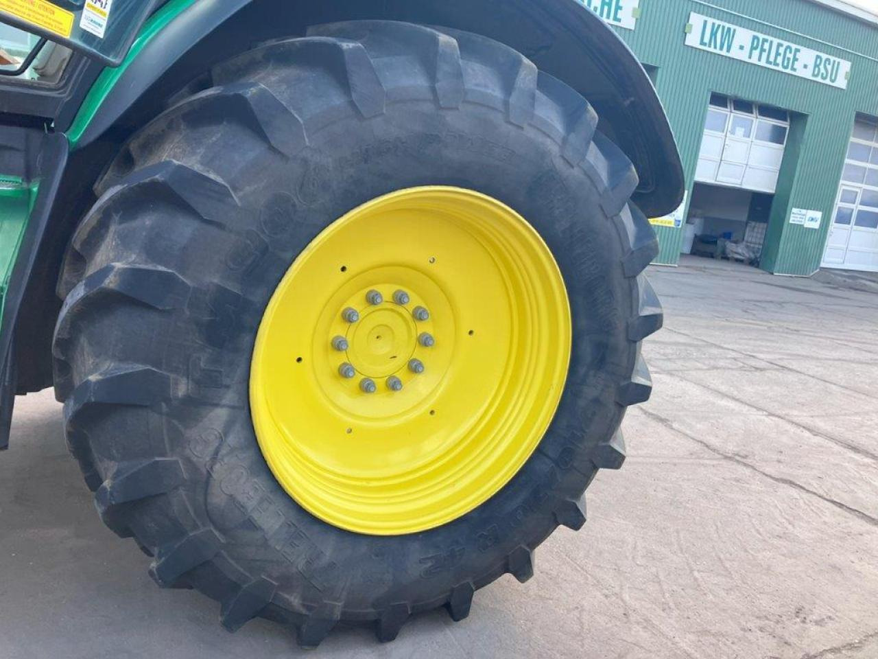 Tracteur agricole John Deere 6250R: photos 15