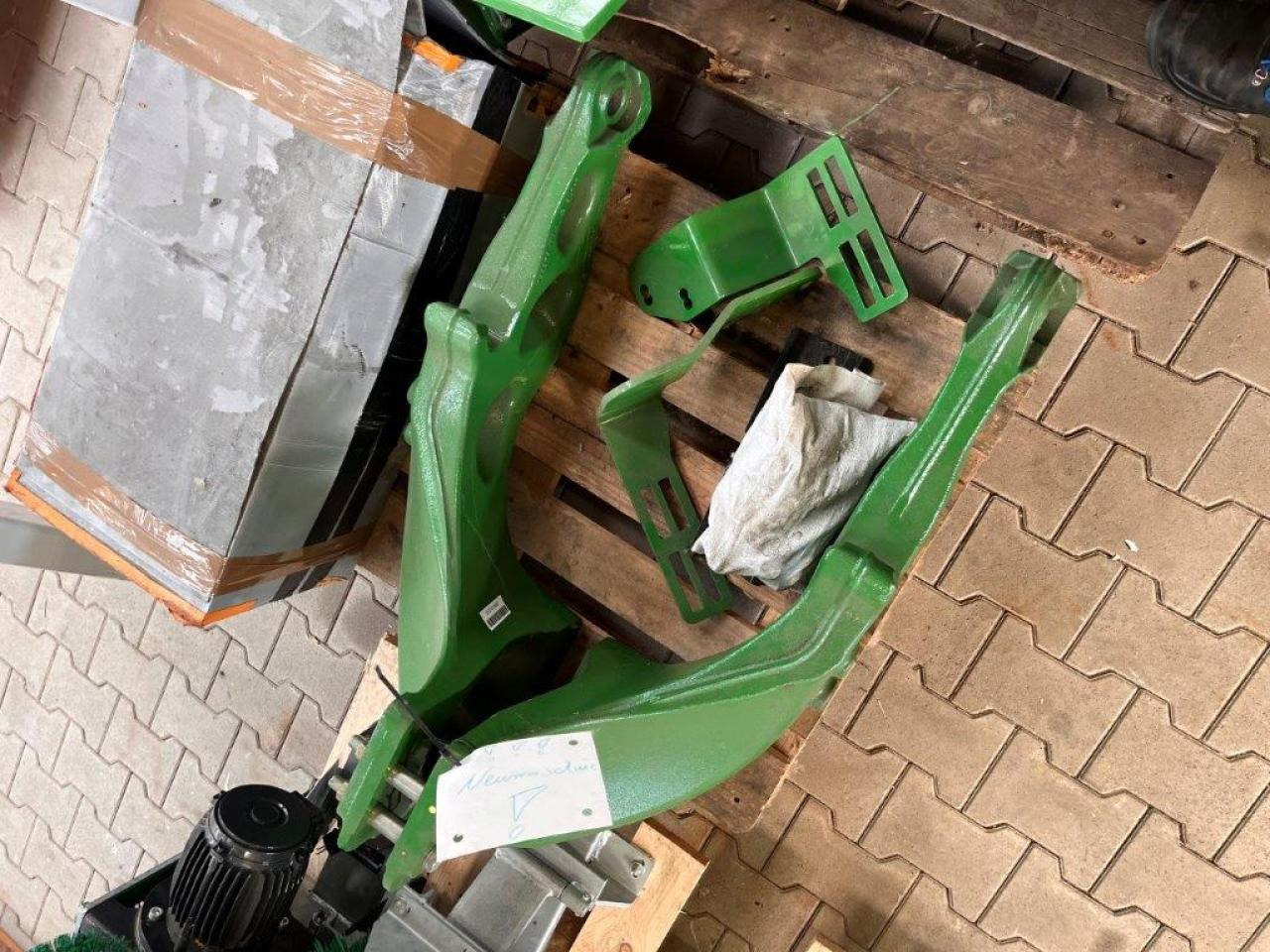 John Deere Anbaukonsolen - Chargeur frontal pour tracteur: photos 2 John Deere Anbaukonsolen - Chargeur frontal pour tracteur: photos 2