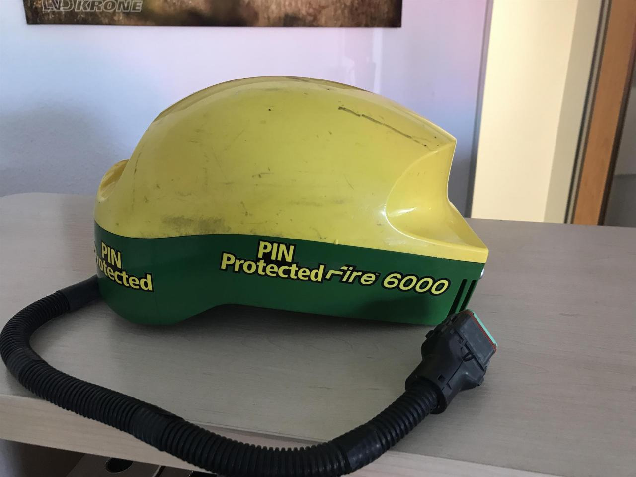 John Deere SF6000 - Système de navigation pour Machine agricole: photos 4 John Deere SF6000 - Système de navigation pour Machine agricole: photos 4