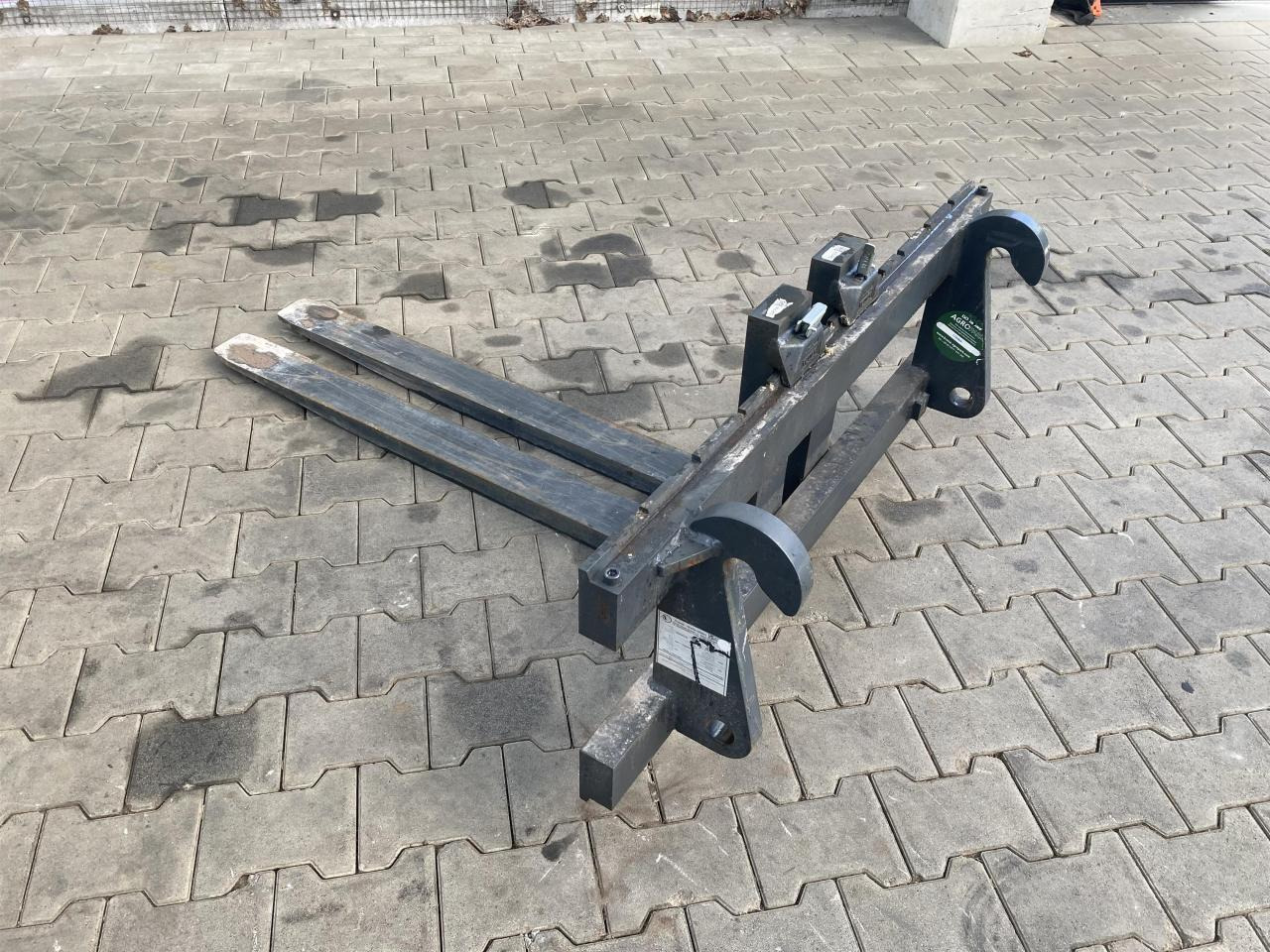 Kramer 1200 mm - Godet: photos 1 Kramer 1200 mm - Godet: photos 1