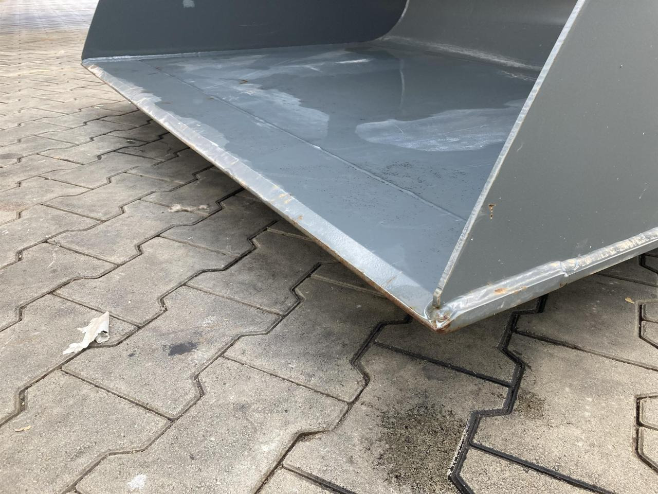 Kramer 1600 mm - Godet: photos 2 Kramer 1600 mm - Godet: photos 2