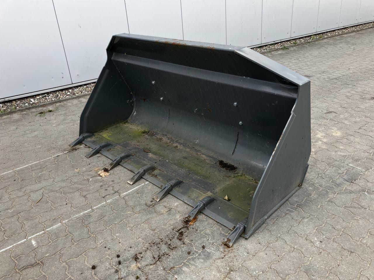 Kramer 2150 mm - Godet: photos 2 Kramer 2150 mm - Godet: photos 2