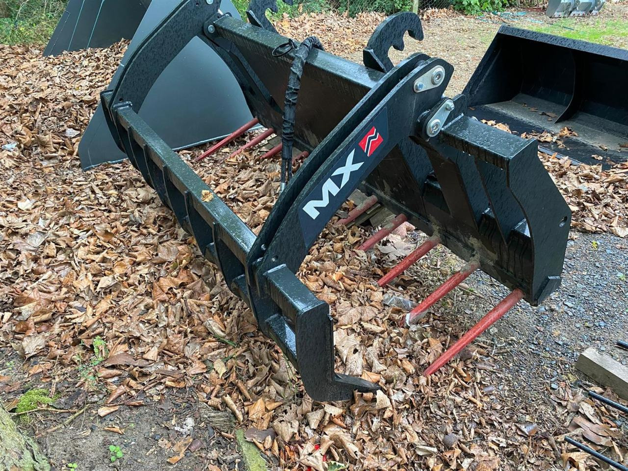 Kramer 2550 mm - Godet: photos 1 Kramer 2550 mm - Godet: photos 1