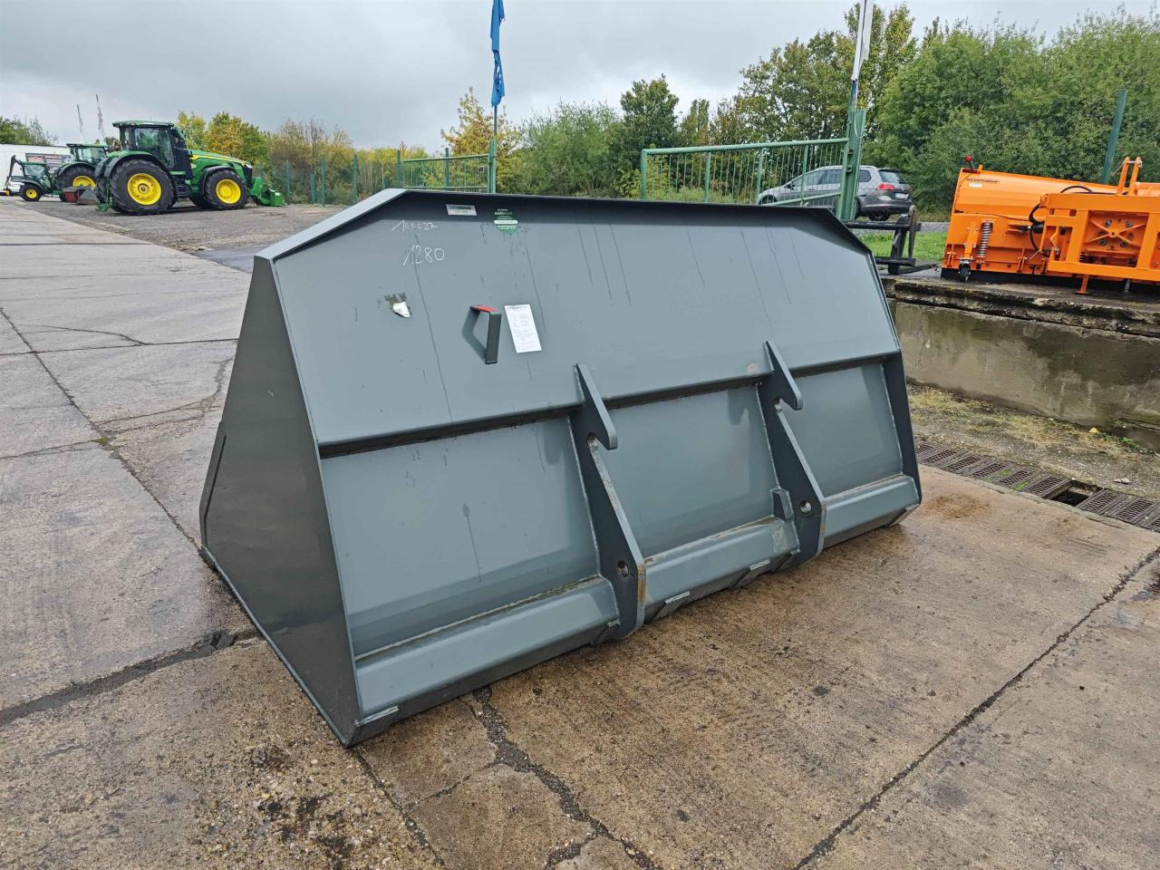 Kramer 2900 mm - Godet: photos 4 Kramer 2900 mm - Godet: photos 4