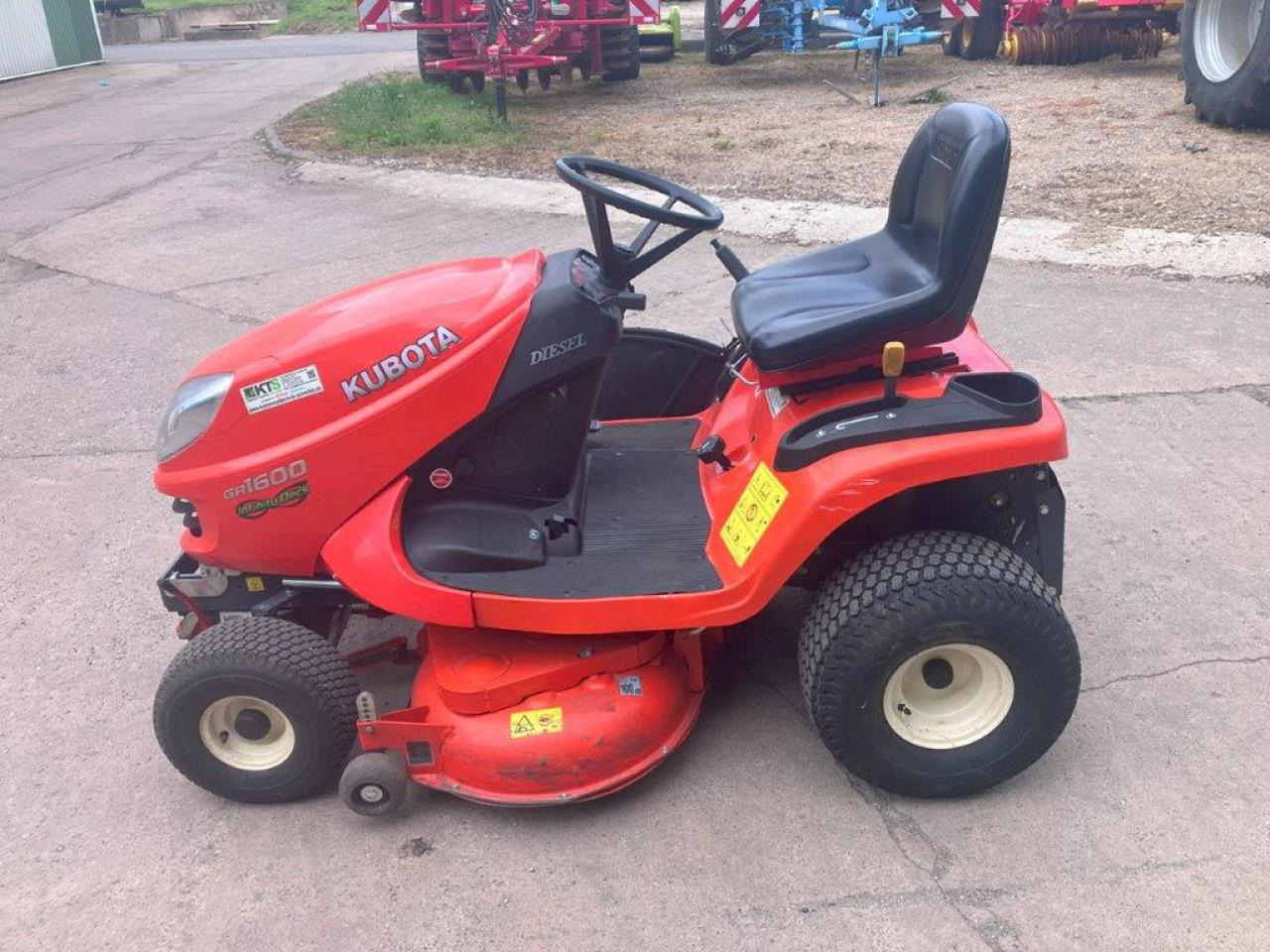 Kubota GR1600-ID-II - Motofaucheuse: photos 1 Kubota GR1600-ID-II - Motofaucheuse: photos 1