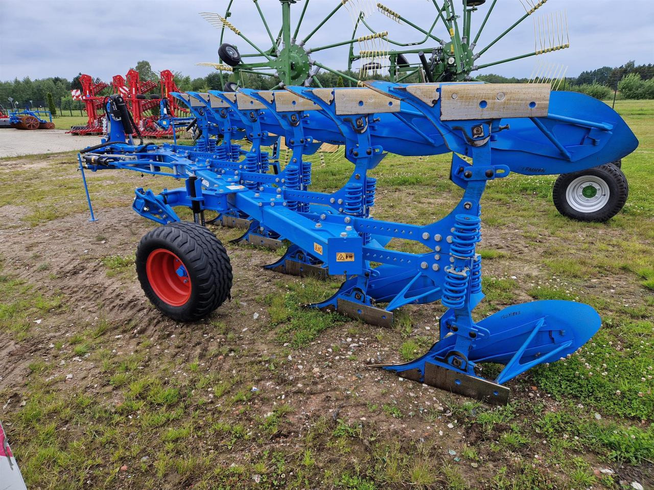 Lemken Juwel 8 M X 5+1 - Charrue: photos 4 Lemken Juwel 8 M X 5+1 - Charrue: photos 4
