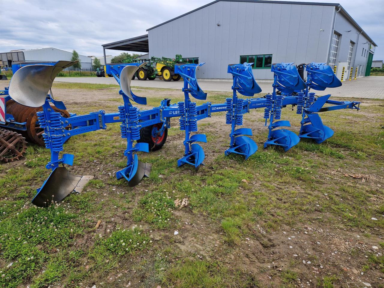 Lemken Juwel 8 M X 5+1 - Charrue: photos 3 Lemken Juwel 8 M X 5+1 - Charrue: photos 3