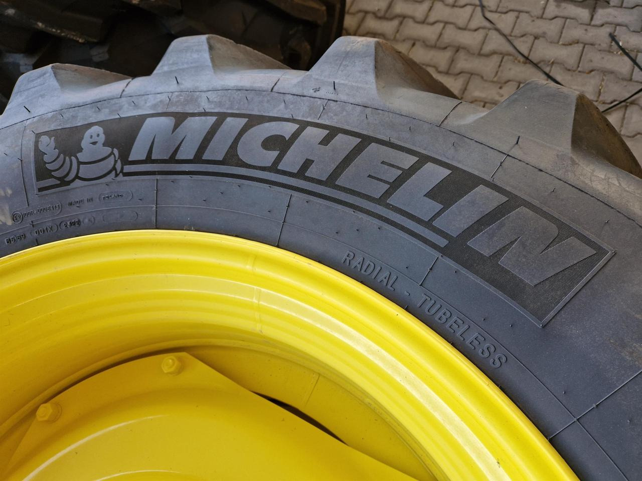 Michelin 480/70R38 - Pneu pour Machine agricole: photos 3 Michelin 480/70R38 - Pneu pour Machine agricole: photos 3