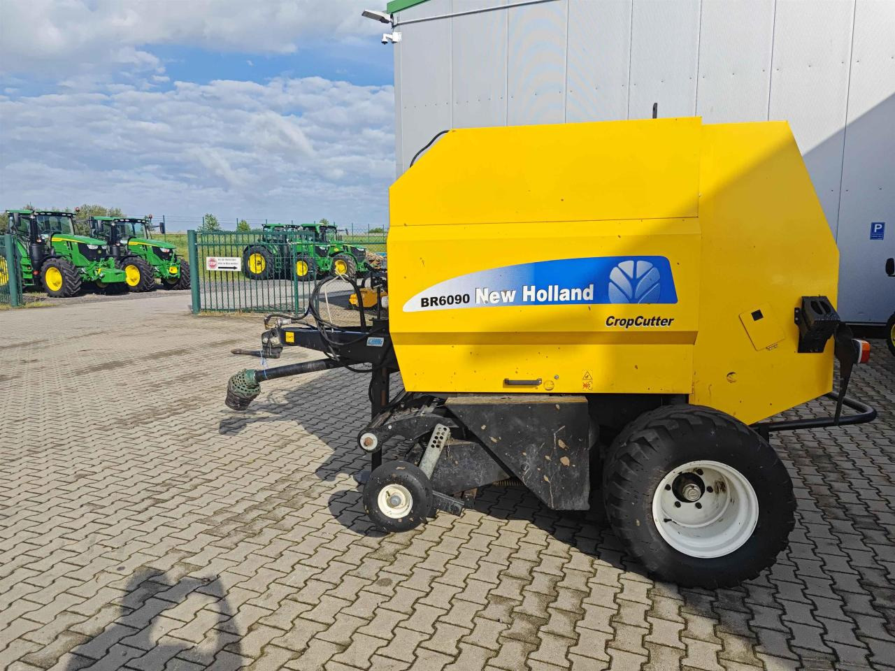New Holland BR6090 - Presse à balles rondes: photos 2 New Holland BR6090 - Presse à balles rondes: photos 2
