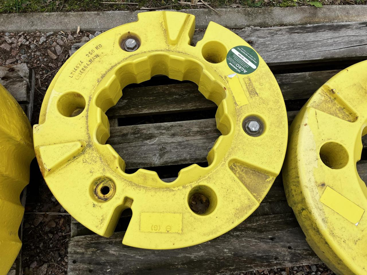 John Deere 2x 250kg - Pièces de rechange pour Machine agricole: photos 4 John Deere 2x 250kg - Pièces de rechange pour Machine agricole: photos 4