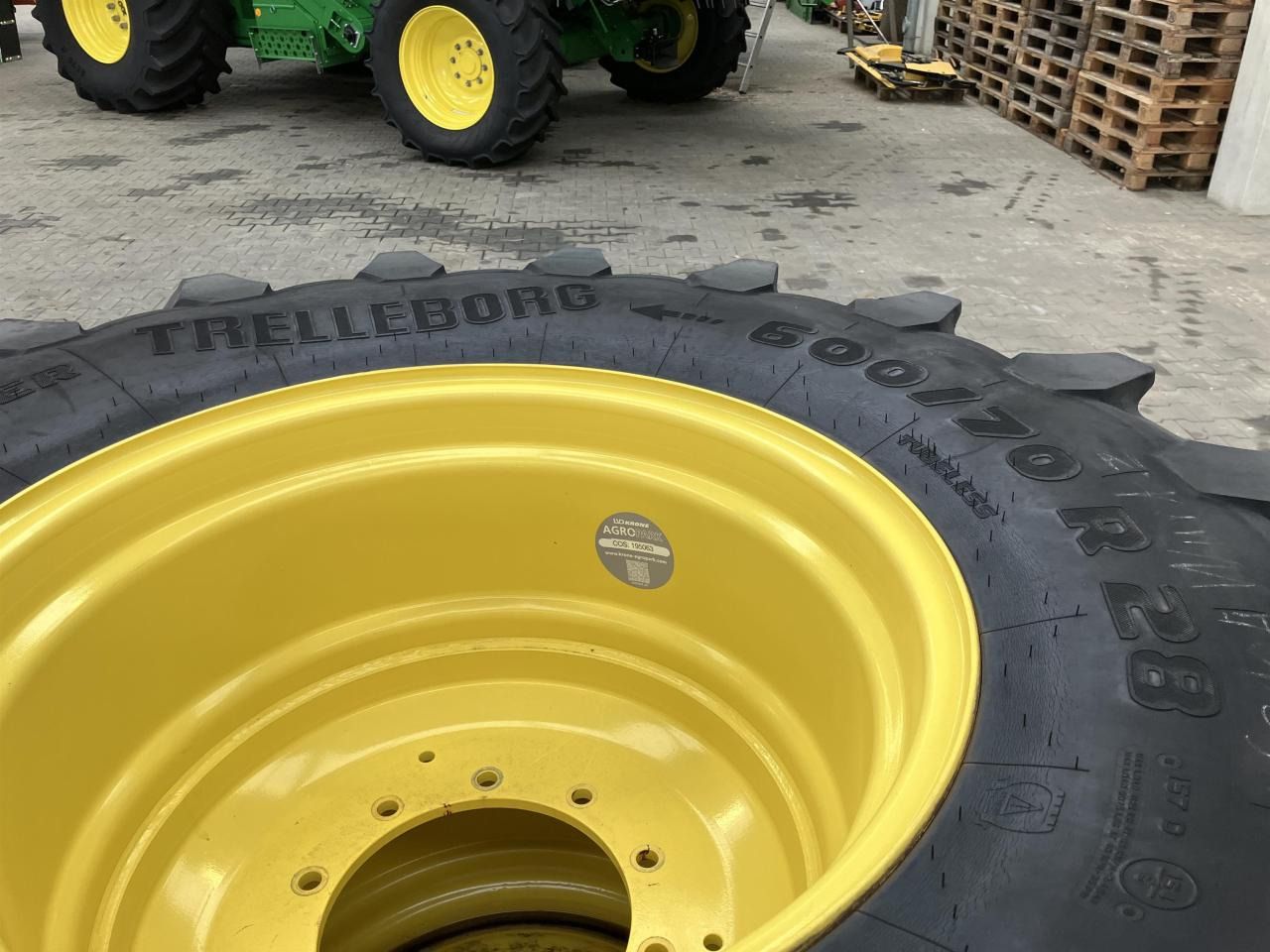 Trelleborg 600/70R28 - Pneu pour Machine agricole: photos 5 Trelleborg 600/70R28 - Pneu pour Machine agricole: photos 5