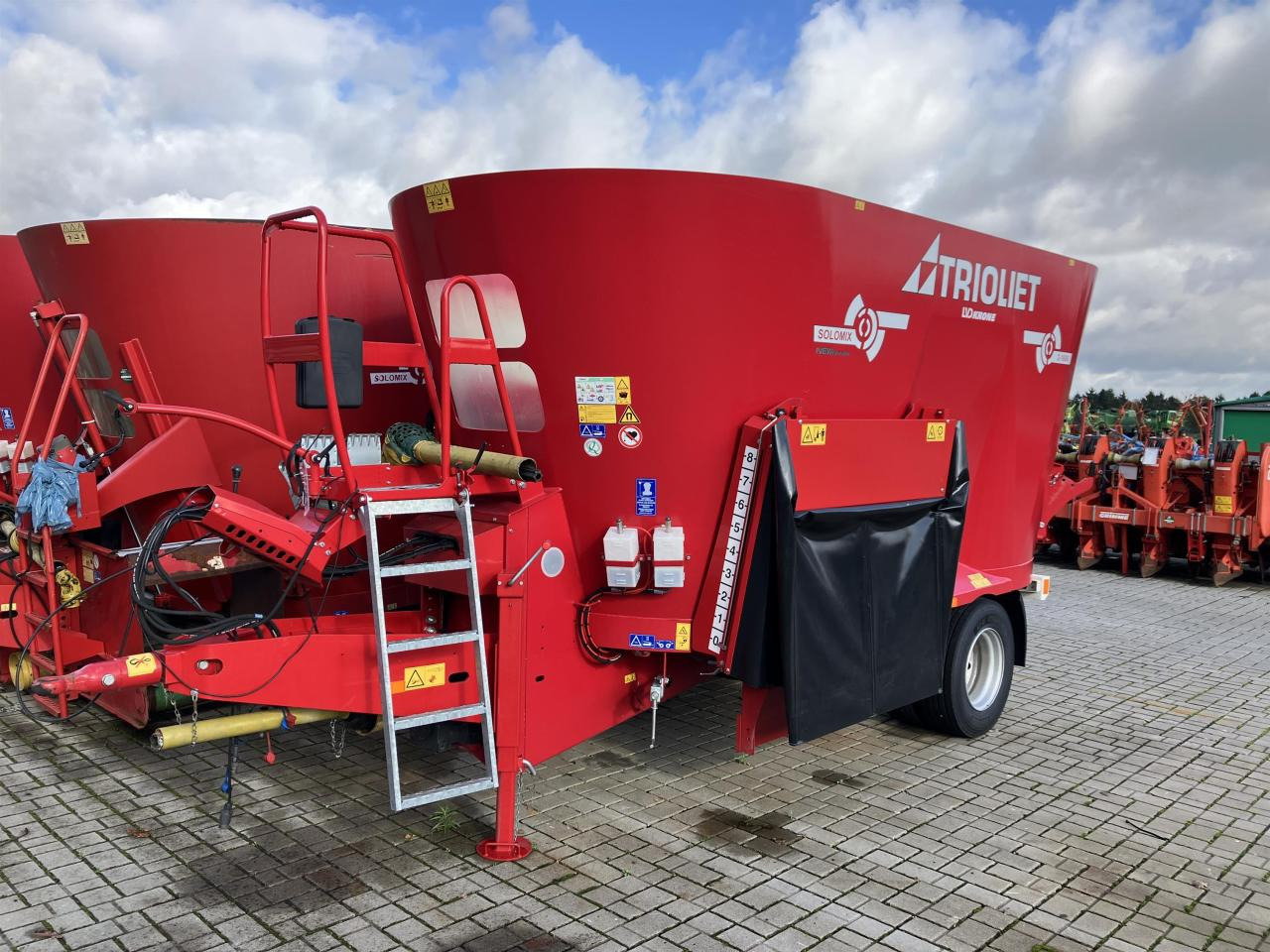 Trioliet Solomix 2 1600 ZK - Mélangeuse: photos 1 Trioliet Solomix 2 1600 ZK - Mélangeuse: photos 1