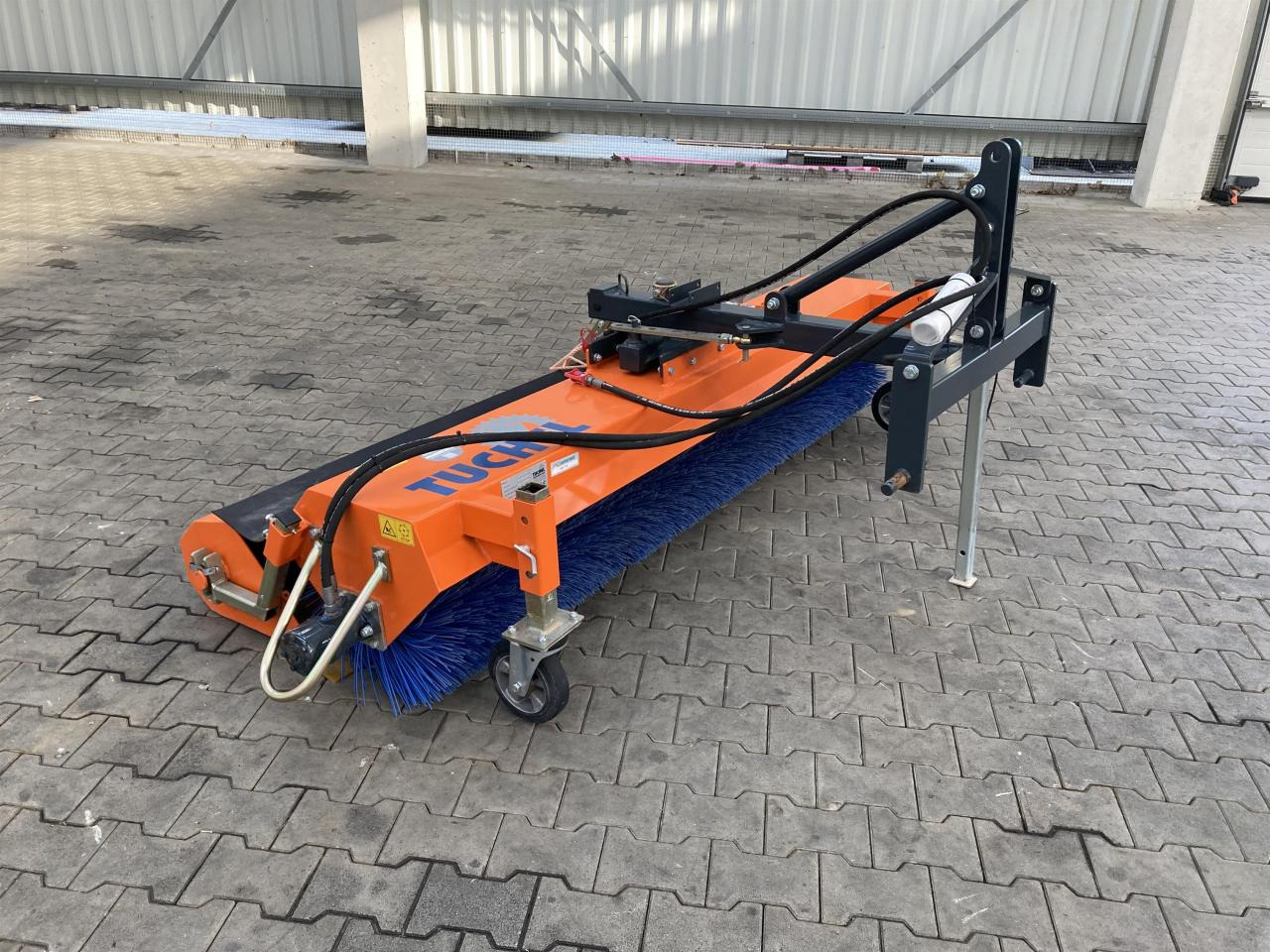 Tuchel Eco 230 - Brosse: photos 1 Tuchel Eco 230 - Brosse: photos 1