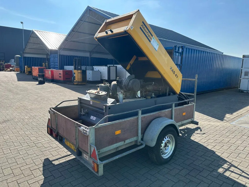 Atlas-Copco XAS 47 DD Deutz 2.6 m3 / min 7 Bar 21 kW Mobiele Diesel Compressor op aanhanger - Compresseur d'air: photos 2 Atlas-Copco XAS 47 DD Deutz 2.6 m3 / min 7 Bar 21 kW Mobiele Diesel Compressor op aanhanger - Compresseur d'air: photos 2