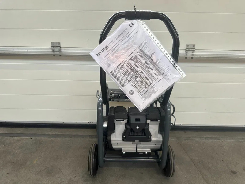 Compresseur d'air neuf COMPRESSOR Contimac Rollcage 270 Olievrije Zuigercompressor 2 PK 230 L / min 9 Bar New !: photos 9 Compresseur d'air neuf COMPRESSOR Contimac Rollcage 270 Olievrije Zuigercompressor 2 PK 230 L / min 9 Bar New !: photos 9