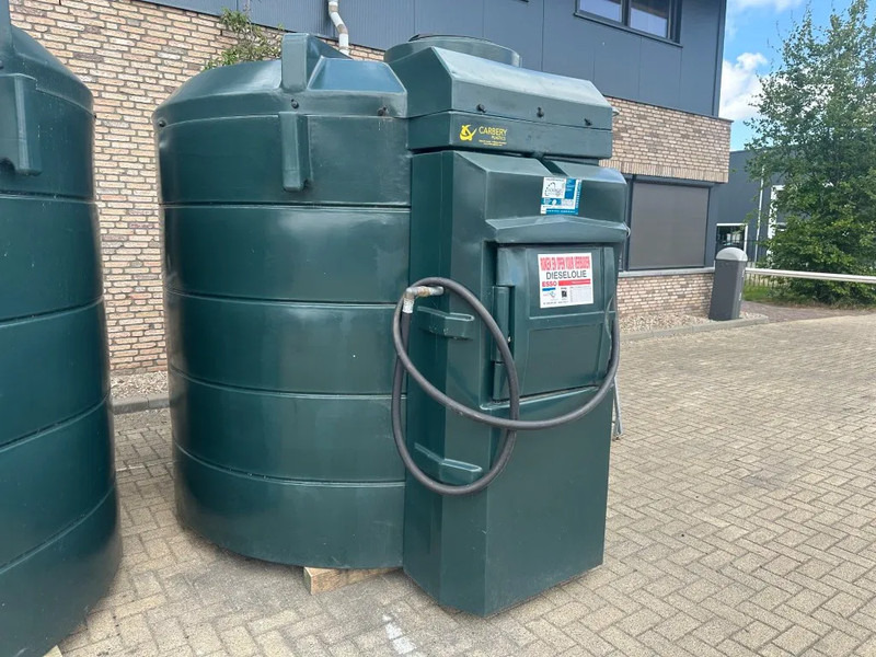 Carbery Kiwa dubbelwandig met mangat Dieseltank 5700 liter met 230 V pompset New ! Overstock - Conteneur maritime: photos 3 Carbery Kiwa dubbelwandig met mangat Dieseltank 5700 liter met 230 V pompset New ! Overstock - Conteneur maritime: photos 3