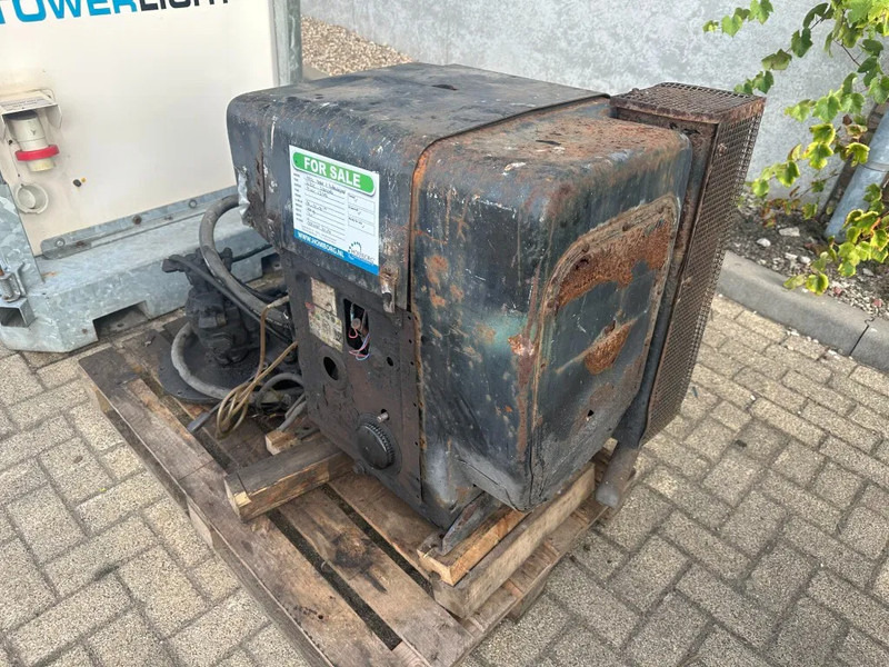 Hatz 2L30C Diesel motor 26 PK met hydrauliekpomp - Moteur pour Matériel de manutention: photos 3 Hatz 2L30C Diesel motor 26 PK met hydrauliekpomp - Moteur pour Matériel de manutention: photos 3