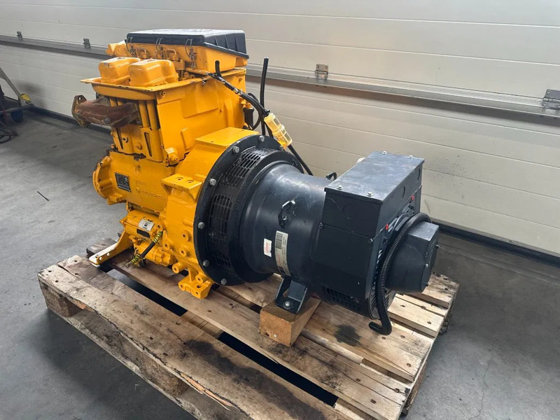 Hatz 2M41 Stamford 17.5 kVA generatorset - Groupe électrogène: photos 2 Hatz 2M41 Stamford 17.5 kVA generatorset - Groupe électrogène: photos 2