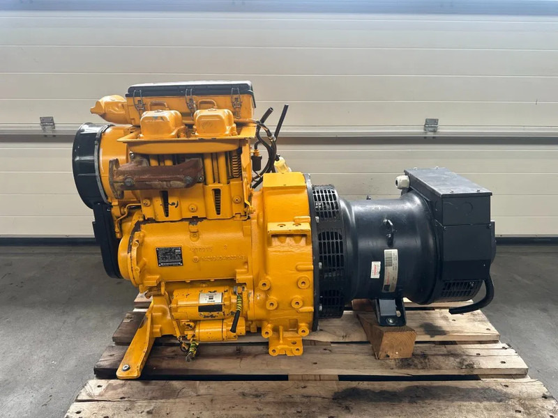 Hatz 2M41 Stamford 17.5 kVA generatorset - Groupe électrogène: photos 4 Hatz 2M41 Stamford 17.5 kVA generatorset - Groupe électrogène: photos 4