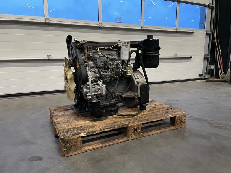 Iveco 8141 Diesel Motor 4 cilinder 53 kW / 74 PK Diesel Engine - Moteur pour Matériel de manutention: photos 1 Iveco 8141 Diesel Motor 4 cilinder 53 kW / 74 PK Diesel Engine - Moteur pour Matériel de manutention: photos 1
