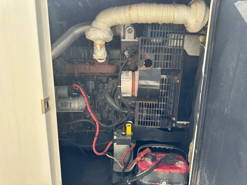 Groupe électrogène Iveco FPT F32 AM1A Leroy Somer 32 kVA Silent generatorset 39 hours !: photos 9 Groupe électrogène Iveco FPT F32 AM1A Leroy Somer 32 kVA Silent generatorset 39 hours !: photos 9