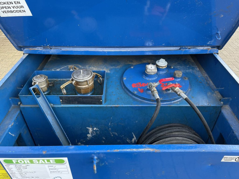 Kiwa IBC 1000 liter dieseltank met keuring - Cuve de stockage: photos 3 Kiwa IBC 1000 liter dieseltank met keuring - Cuve de stockage: photos 3