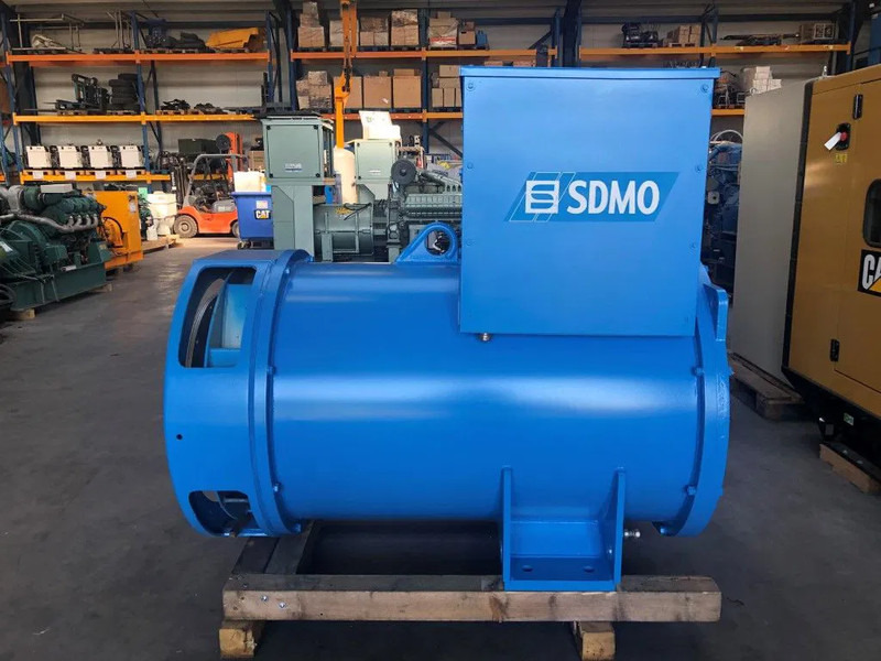Leroy Somer SDMO 1880 kVA generatordeel SDMO 1880 kVA generatordeel op frame - Groupe électrogène: photos 2 Leroy Somer SDMO 1880 kVA generatordeel SDMO 1880 kVA generatordeel op frame - Groupe électrogène: photos 2