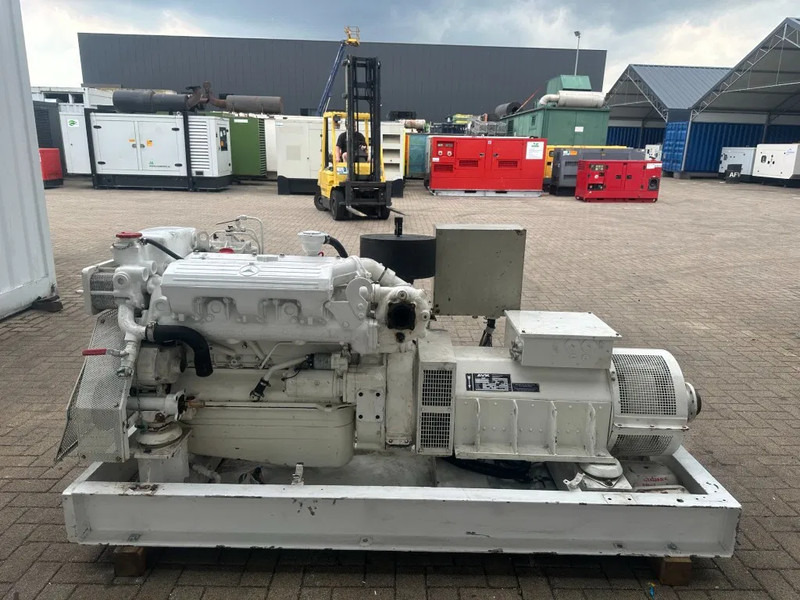 MTU 6R 099 Mercedes Benz OM 366 A 96 kVA Marine generatorset - Groupe électrogène: photos 2 MTU 6R 099 Mercedes Benz OM 366 A 96 kVA Marine generatorset - Groupe électrogène: photos 2