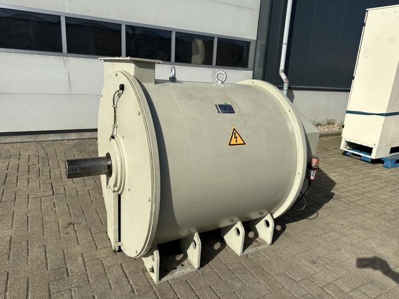 PILLER SG 102.40 Pillar 1750 kVA generatordeel Alternator as New ! 18 test hours ! - Groupe électrogène: photos 4 PILLER SG 102.40 Pillar 1750 kVA generatordeel Alternator as New ! 18 test hours ! - Groupe électrogène: photos 4