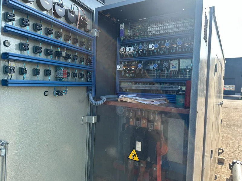 Groupe électrogène Perkins 3012 TWG2 Leroy Somer 630 kVA noodstroom generatorset 676 hours !: photos 11